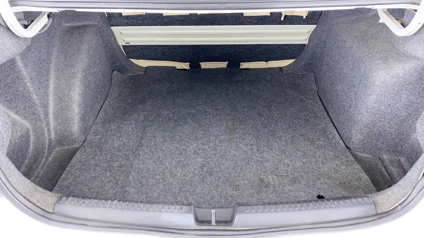 2011 Skoda Rapid ELEGANCE 1.6 MPFI MT, Petrol, Manual, 90,254 km, Boot Inside