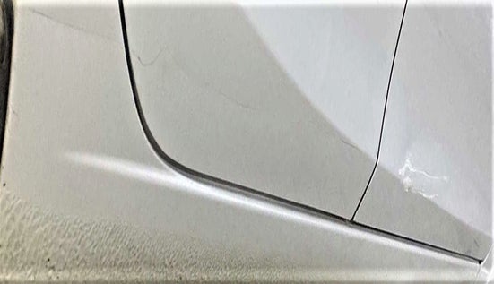 2016 Maruti Ciaz ZDI SHVS, Diesel, Manual, 81,474 km, Right running board - Minor scratches