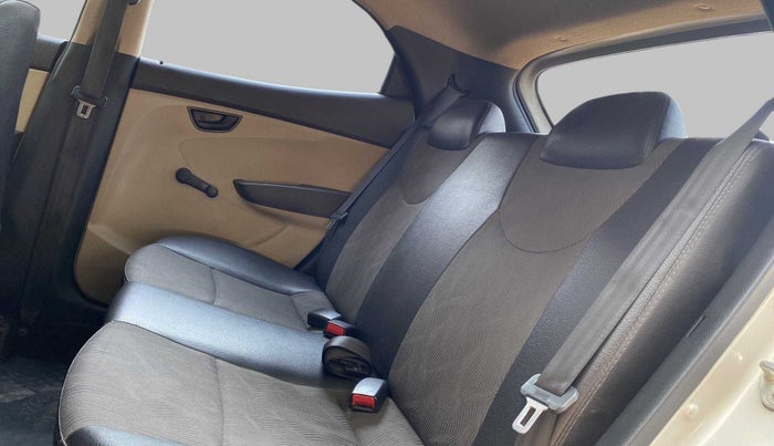 2013 Hyundai Eon ERA +, Petrol, Manual, 86,880 km, Right Side Rear Door Cabin