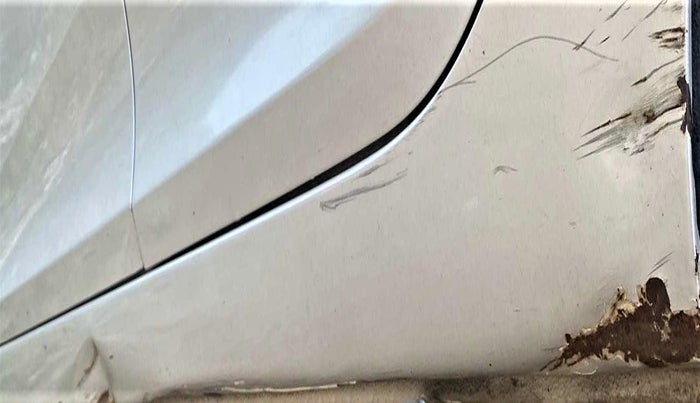 2013 Hyundai Eon ERA +, Petrol, Manual, 86,880 km, Left running board - Minor scratches