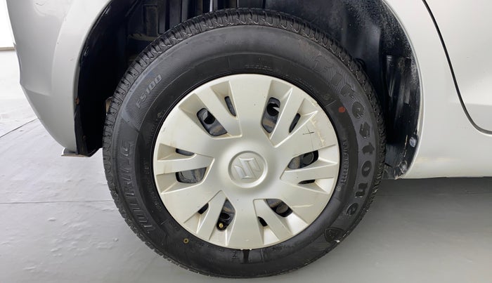 2014 Maruti Swift VXI, Petrol, Manual, 65,390 km, Right Rear Wheel