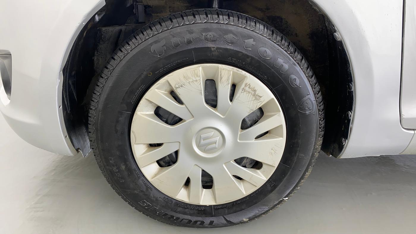 2014 Maruti Swift VXI, Petrol, Manual, 65,390 km, Left Front Wheel