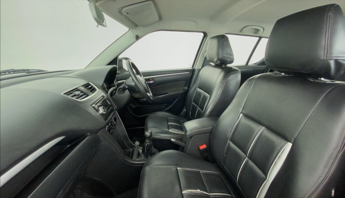 2014 Maruti Swift VXI, Petrol, Manual, 65,390 km, Right Side Front Door Cabin