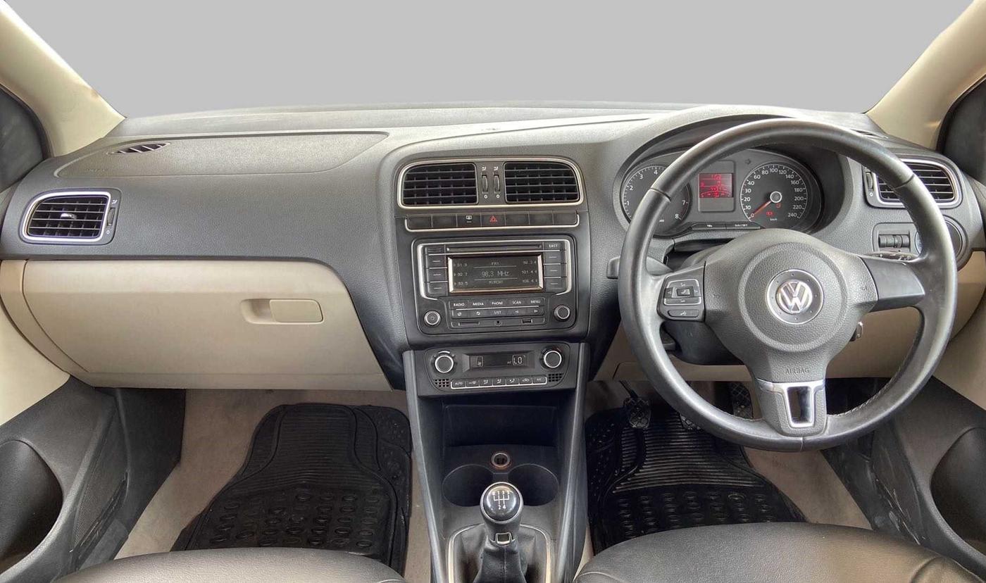 2014 Volkswagen Polo HIGHLINE1.2L PETROL, Petrol, Manual, 44,909 km, Dashboard