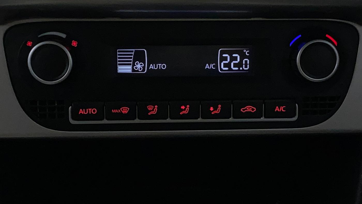 2017 Volkswagen Ameo HIGHLINE1.5L, Diesel, Manual, 49,926 km, Automatic Climate Control