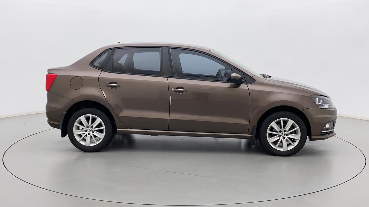 2017 Volkswagen Ameo HIGHLINE1.5L, Diesel, Manual, 49,926 km, Right Side View