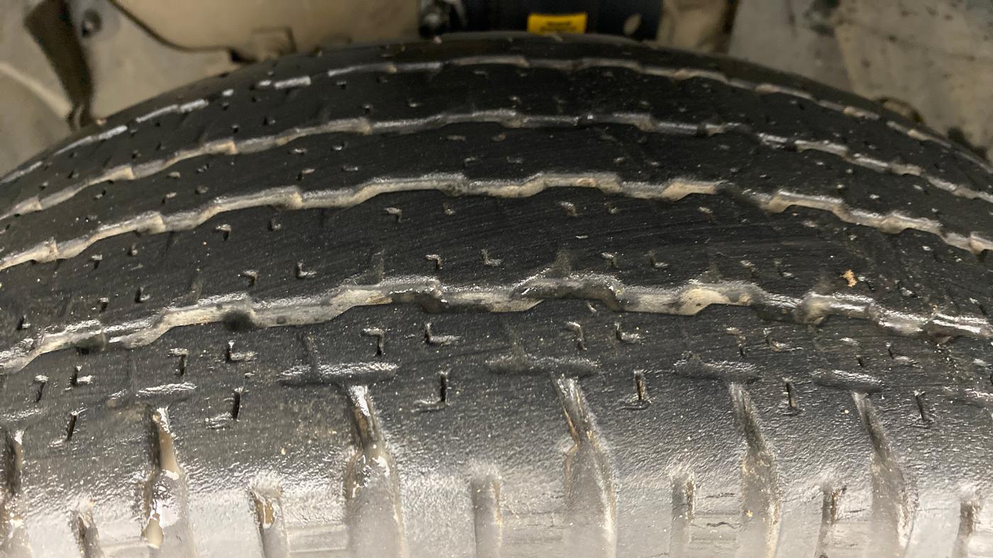 2013 Renault Duster 85 PS RXL, Diesel, Manual, 93,819 km, Left Front Tyre Tread