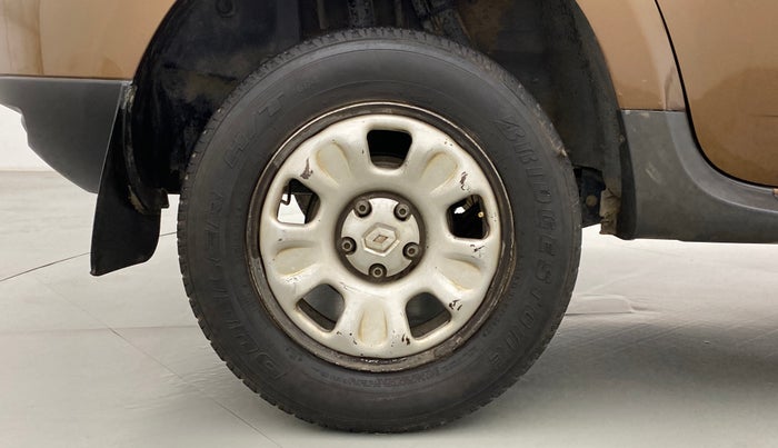 2013 Renault Duster 85 PS RXL, Diesel, Manual, 93,819 km, Right Rear Wheel