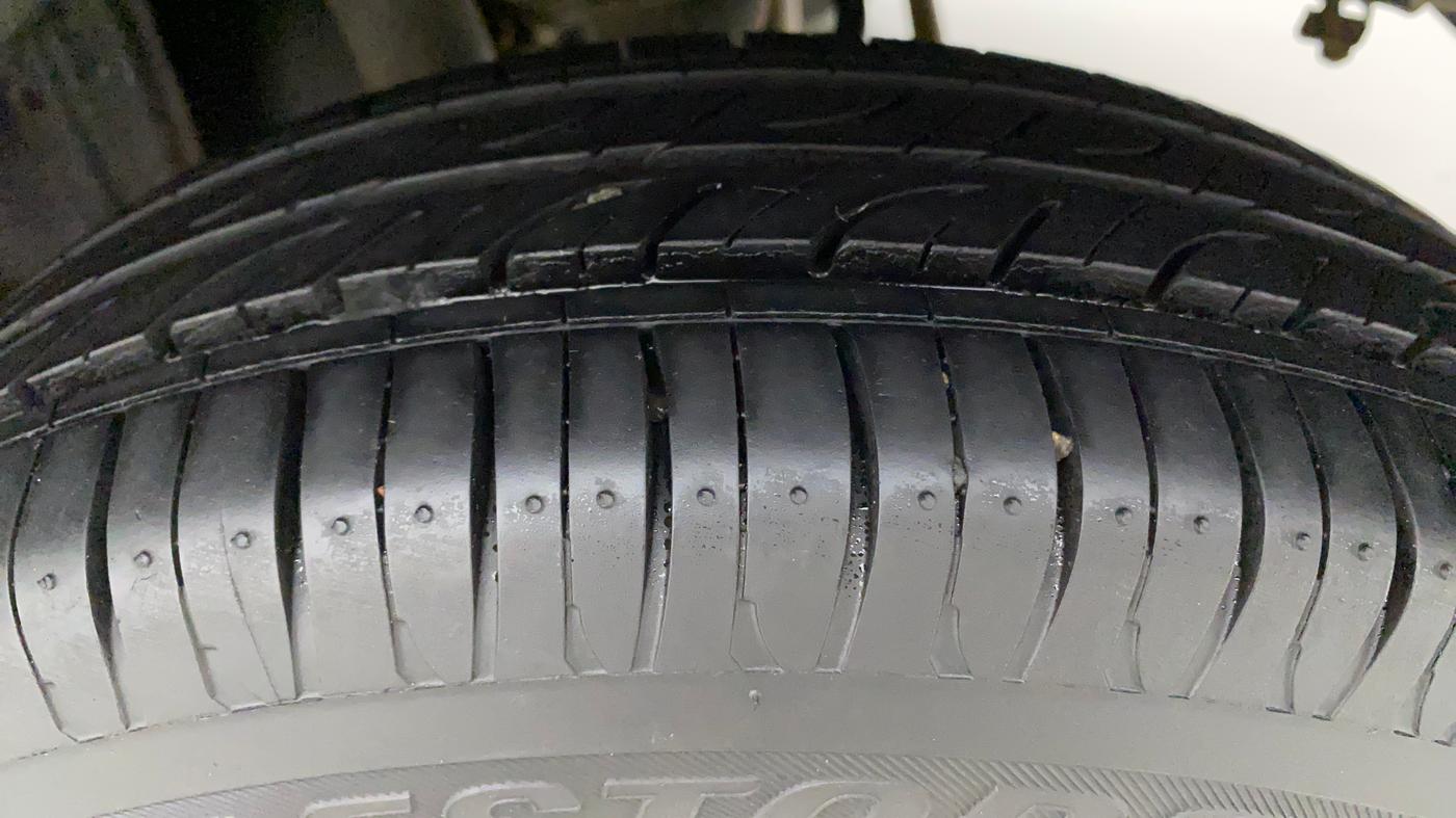 2016 Maruti Alto K10 VXI, Petrol, Manual, 70,479 km, Left Rear Tyre Tread