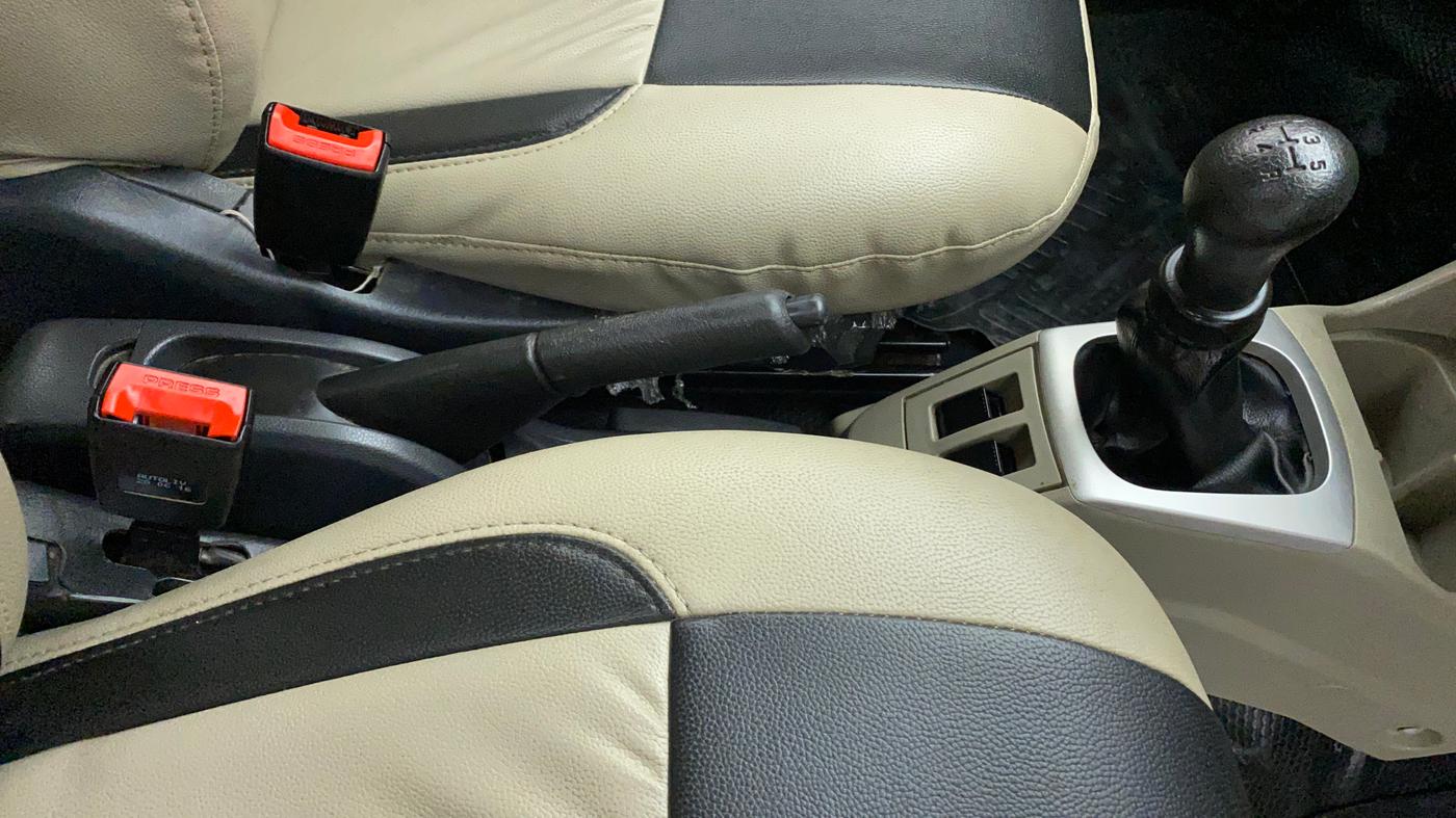 2016 Maruti Alto K10 VXI, Petrol, Manual, 70,479 km, Gear Lever