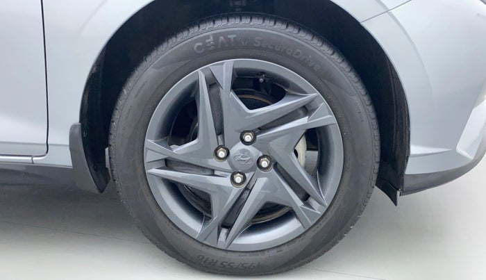 2021 Hyundai NEW I20 SPORTZ 1.2 MT, Petrol, Manual, 47,338 km, Right Front Wheel