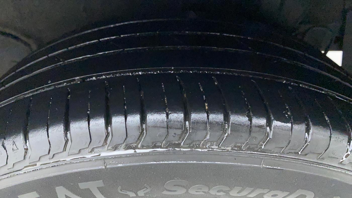 2021 Hyundai NEW I20 SPORTZ 1.2 MT, Petrol, Manual, 47,338 km, Left Rear Tyre Tread