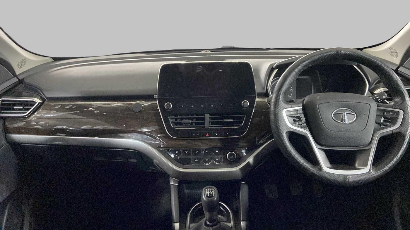2019 Tata Harrier XT 2.0L KRYOTEC, Diesel, Manual, 16,157 km, Dashboard