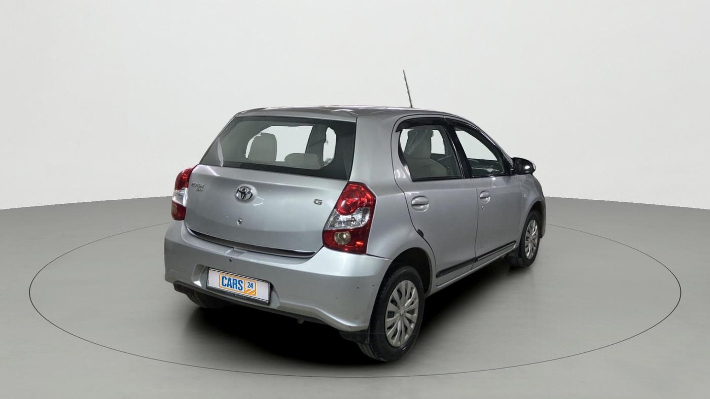 2019 Toyota Etios Liva GX, Petrol, Manual, 19,659 km, Right Back Diagonal