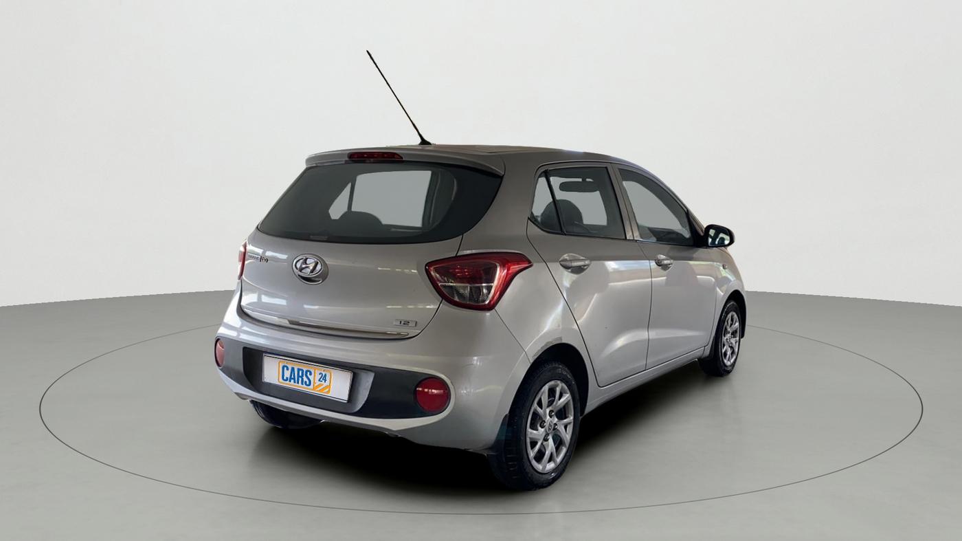 2017 Hyundai Grand i10 MAGNA 1.2 KAPPA VTVT, Petrol, Manual, 47,979 km, Right Back Diagonal