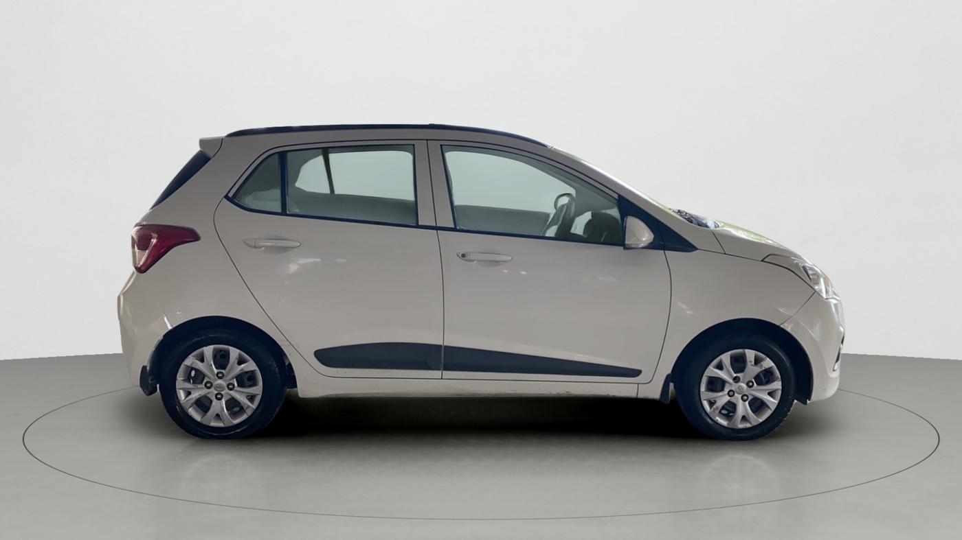 2015 Hyundai Grand i10 SPORTZ 1.2 KAPPA VTVT, CNG, Manual, 60,460 km, Right Side View