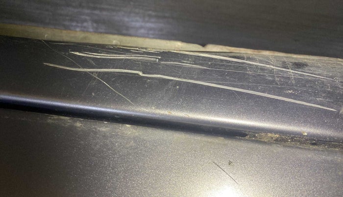 2014 Maruti Wagon R 1.0 VXI, Petrol, Manual, 83,778 km, Right running board - Slightly dented