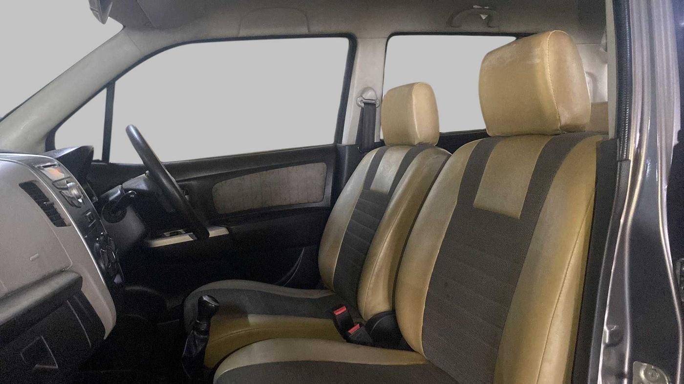 2014 Maruti Wagon R 1.0 VXI, Petrol, Manual, 83,778 km, Right Side Front Door Cabin