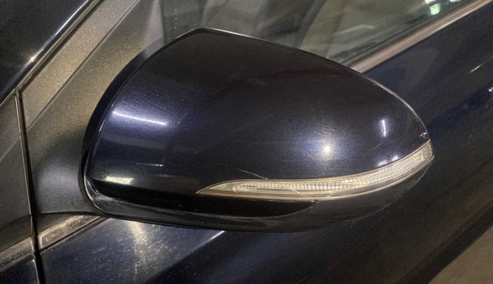 2021 Hyundai Verna SX (O) 1.5 VTVT IVT, Petrol, Automatic, 33,730 km, Left rear-view mirror - Indicator light has minor damage