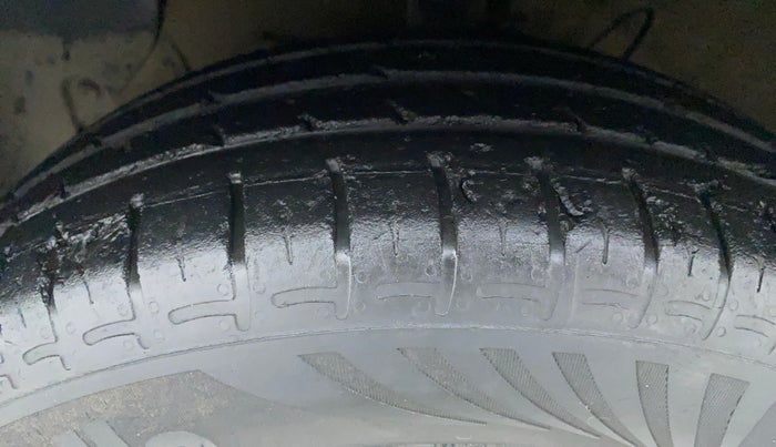2020 Hyundai GRAND I10 NIOS SPORTZ AMT 1.2 KAPPA VTVT, Petrol, Automatic, 61,317 km, Left Front Tyre Tread