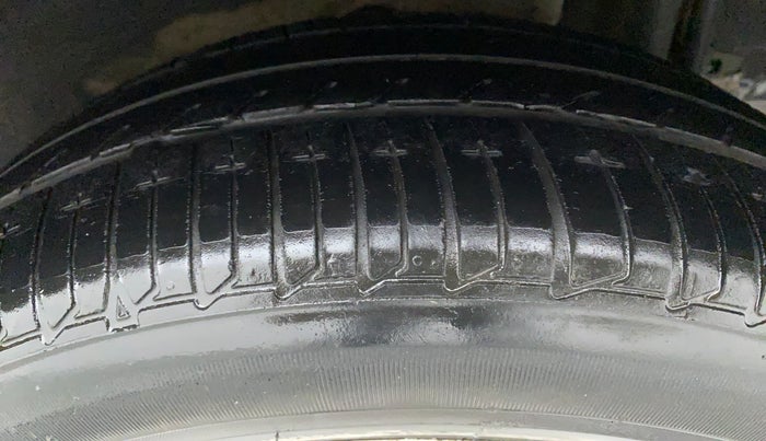 2015 Nissan Micra XV CVT, Petrol, Automatic, 81,695 km, Left Rear Tyre Tread