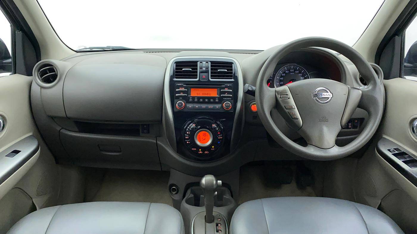 2015 Nissan Micra XV CVT, Petrol, Automatic, 81,695 km, Dashboard