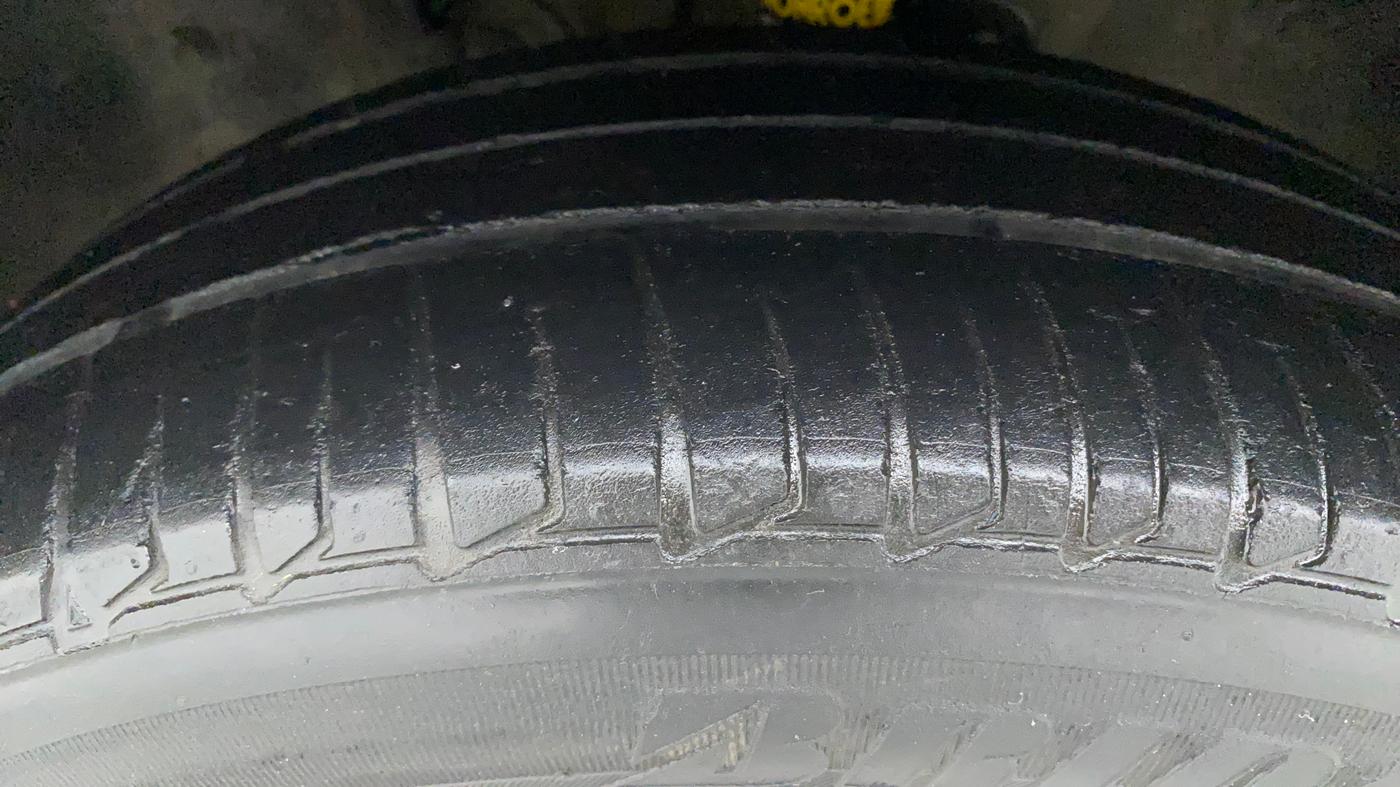 2015 Nissan Micra XV CVT, Petrol, Automatic, 81,695 km, Left Front Tyre Tread