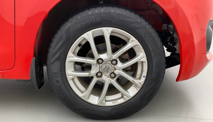 2019 Maruti Swift ZXI, Petrol, Manual, 32,776 km, Right Front Wheel