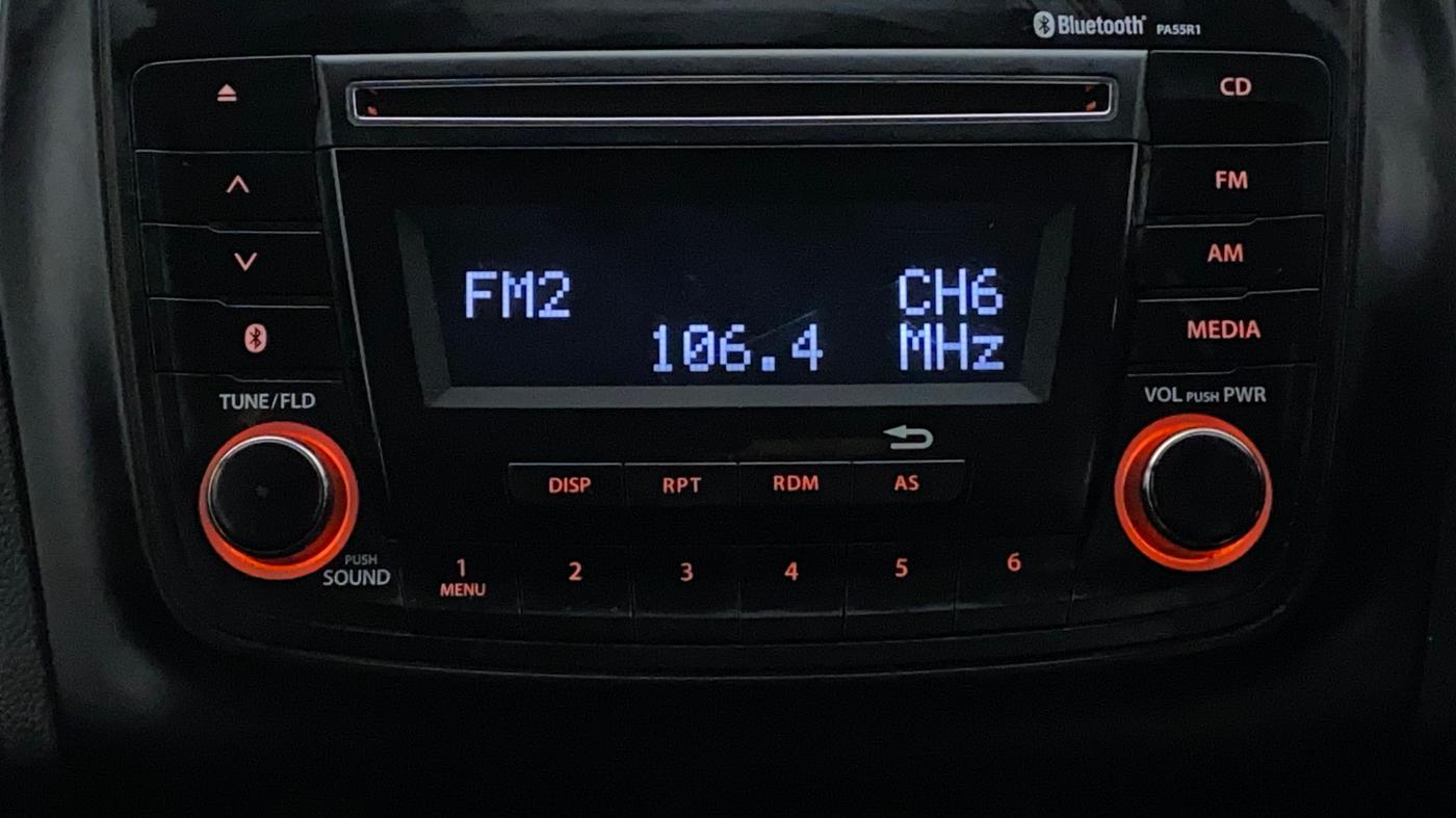 2019 Maruti Swift ZXI, Petrol, Manual, 32,776 km, Infotainment System