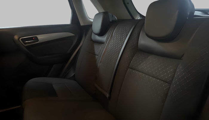2018 Maruti Vitara Brezza ZDI AMT, Diesel, Automatic, 44,719 km, Right Side Rear Door Cabin