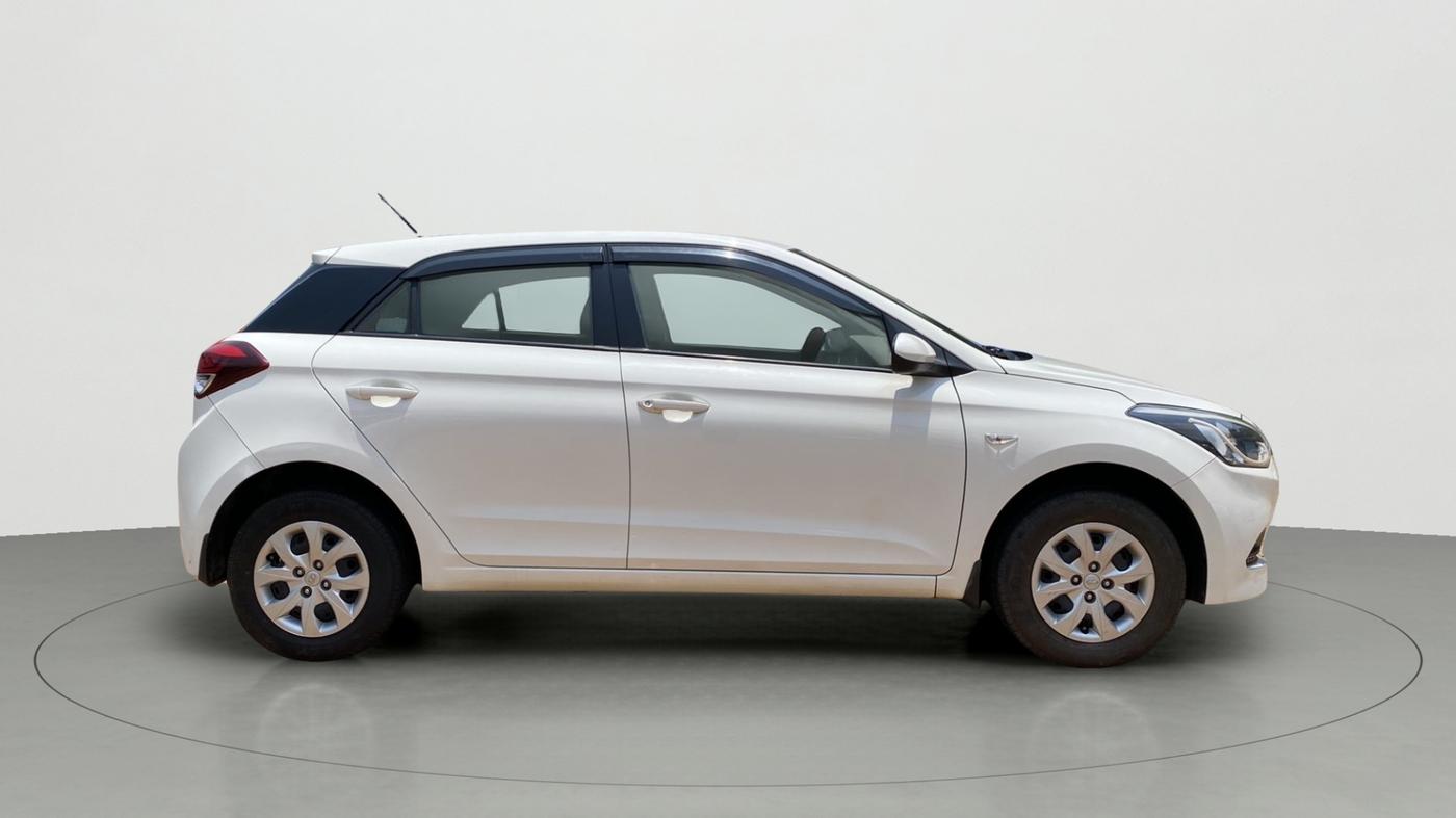 2016 Hyundai Elite i20 MAGNA 1.2, Petrol, Manual, 42,851 km, Right Side View