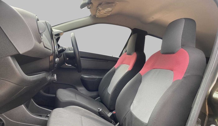 2018 Renault Kwid RXT 1.0 (O), Petrol, Manual, 20,207 km, Right Side Front Door Cabin