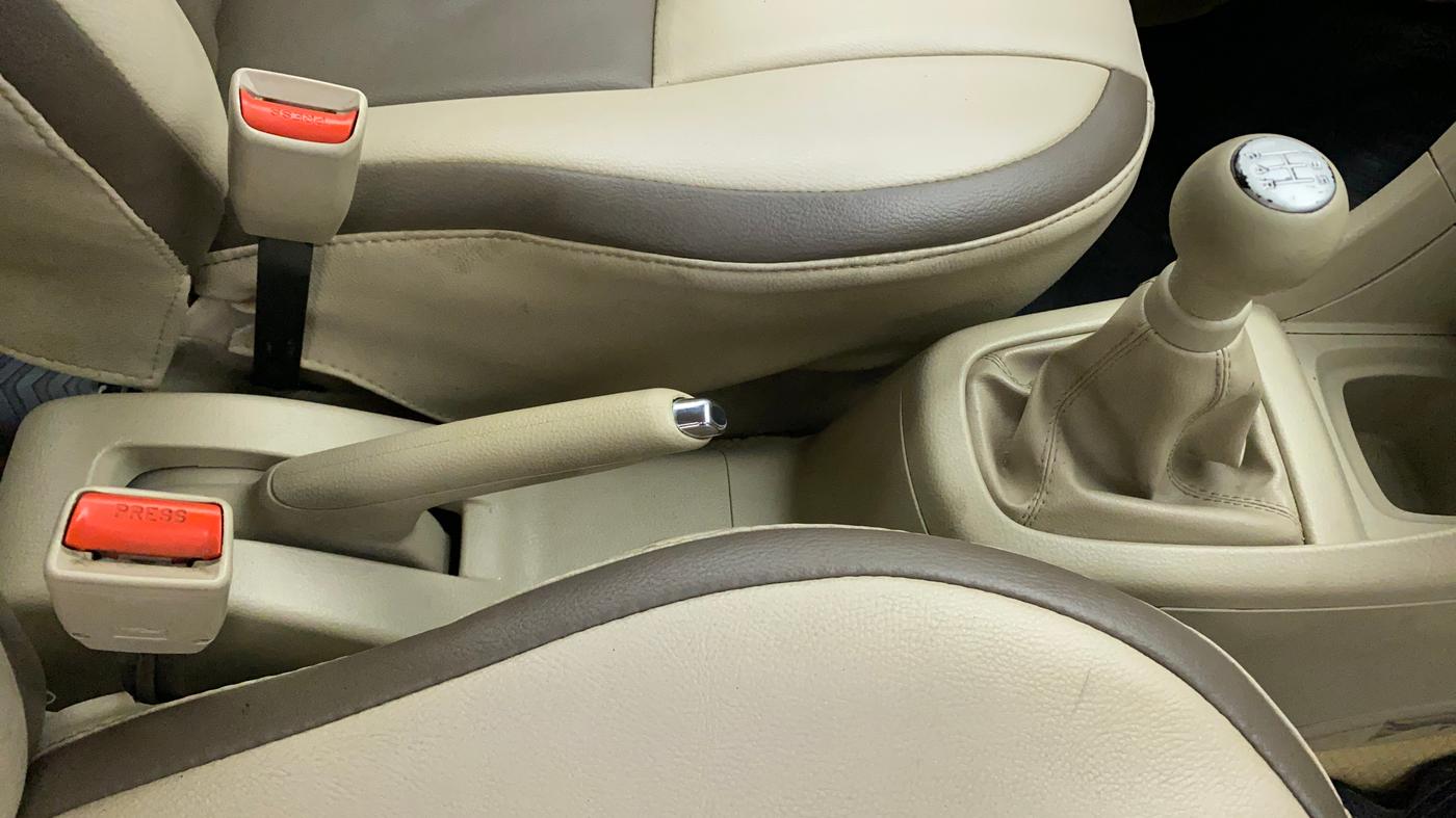 2018 Maruti Ertiga VDI SHVS, Diesel, Manual, 66,972 km, Gear Lever