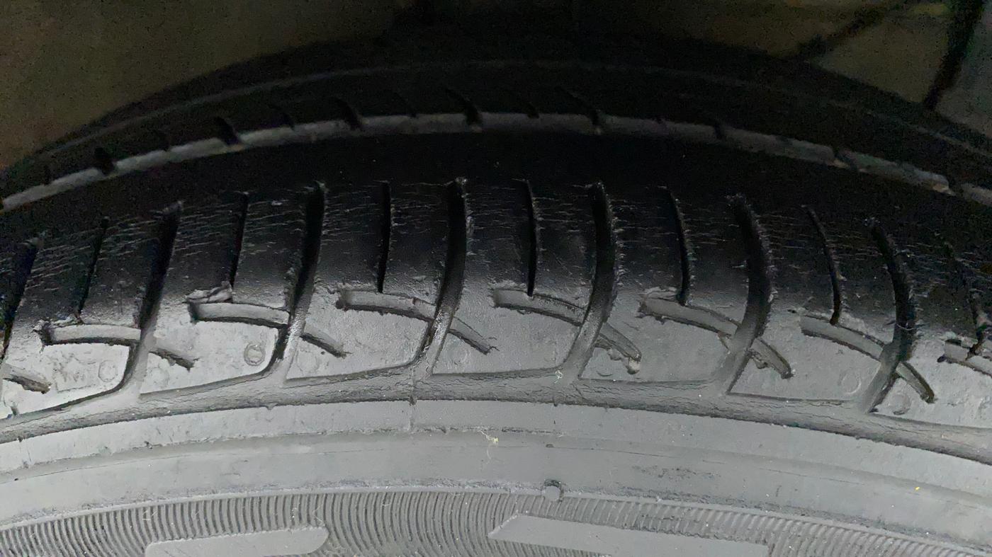 2018 Maruti Ertiga VDI SHVS, Diesel, Manual, 66,972 km, Right Front Tyre Tread