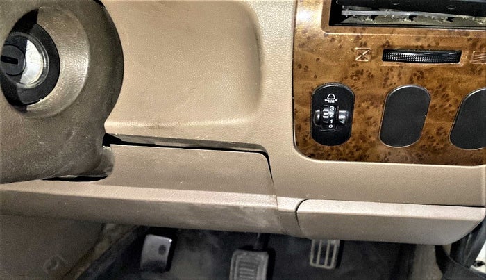 2013 Mahindra Bolero SLX BS IV, Diesel, Manual, 83,495 km, Dashboard - Minor damage