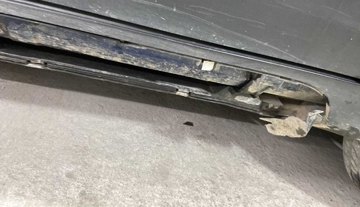 2018 Maruti S Cross ZETA 1.3, Diesel, Manual, 64,362 km, Left running board - Cladding has minor damage