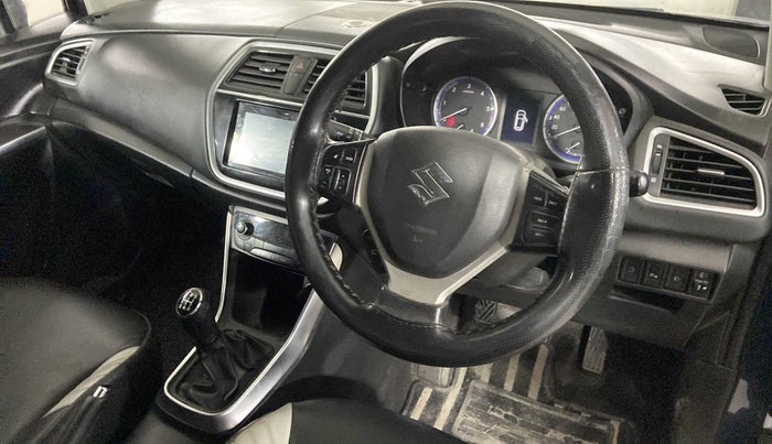 2018 Maruti S Cross ZETA 1.3, Diesel, Manual, 64,362 km, Steering wheel - Sound system control not functional