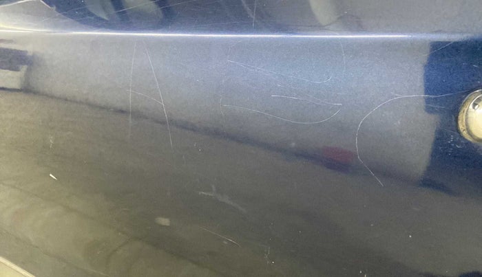 2018 Maruti S Cross ZETA 1.3, Diesel, Manual, 64,362 km, Front passenger door - Minor scratches