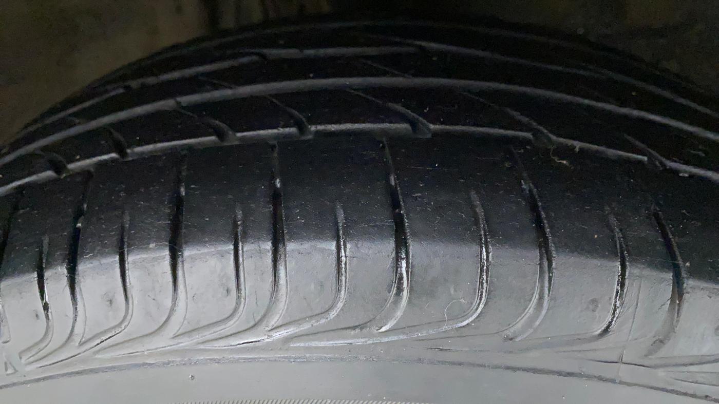 2020 Toyota YARIS G MT, CNG, Manual, 47,284 km, Right Front Tyre Tread