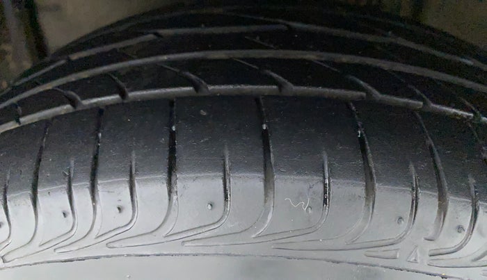 2020 Toyota YARIS G MT, CNG, Manual, 47,284 km, Left Front Tyre Tread