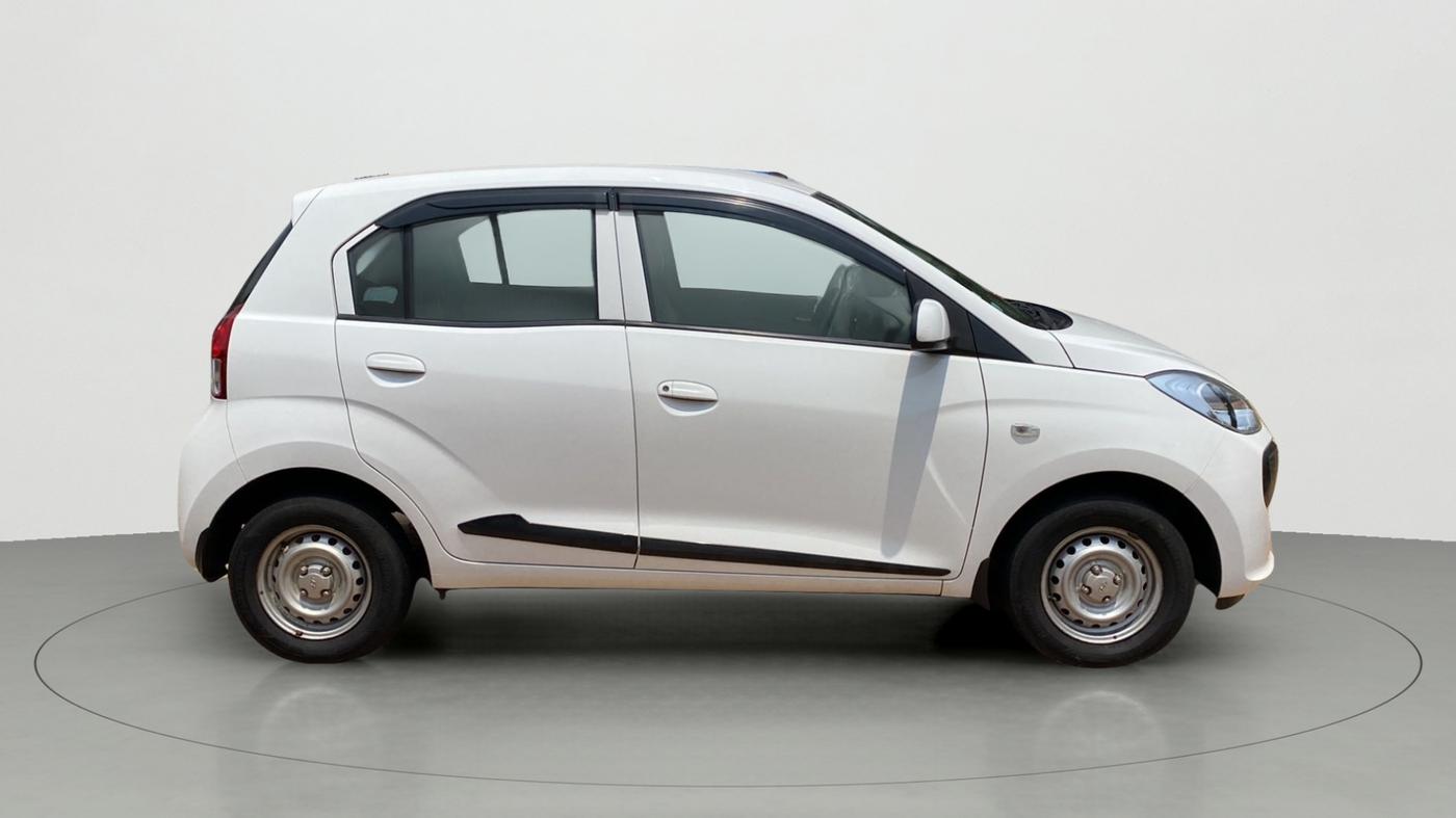 2019 Hyundai NEW SANTRO MAGNA, Petrol, Manual, 31,991 km, Right Side View