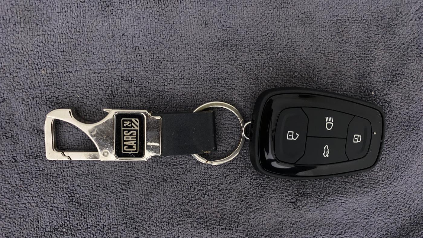 2021 Tata Harrier XTA 2.0L KRYOTEC PLUS, Diesel, Automatic, 16,560 km, Key Close Up