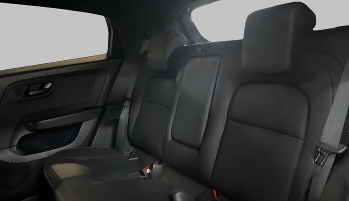 2022 Tata ALTROZ XT PETROL DARK EDITION, Petrol, Manual, 11,814 km, Right Side Rear Door Cabin