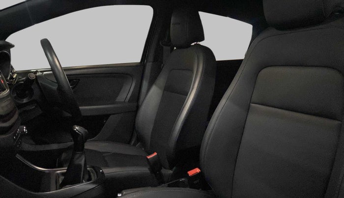 2022 Tata ALTROZ XT PETROL DARK EDITION, Petrol, Manual, 11,814 km, Right Side Front Door Cabin