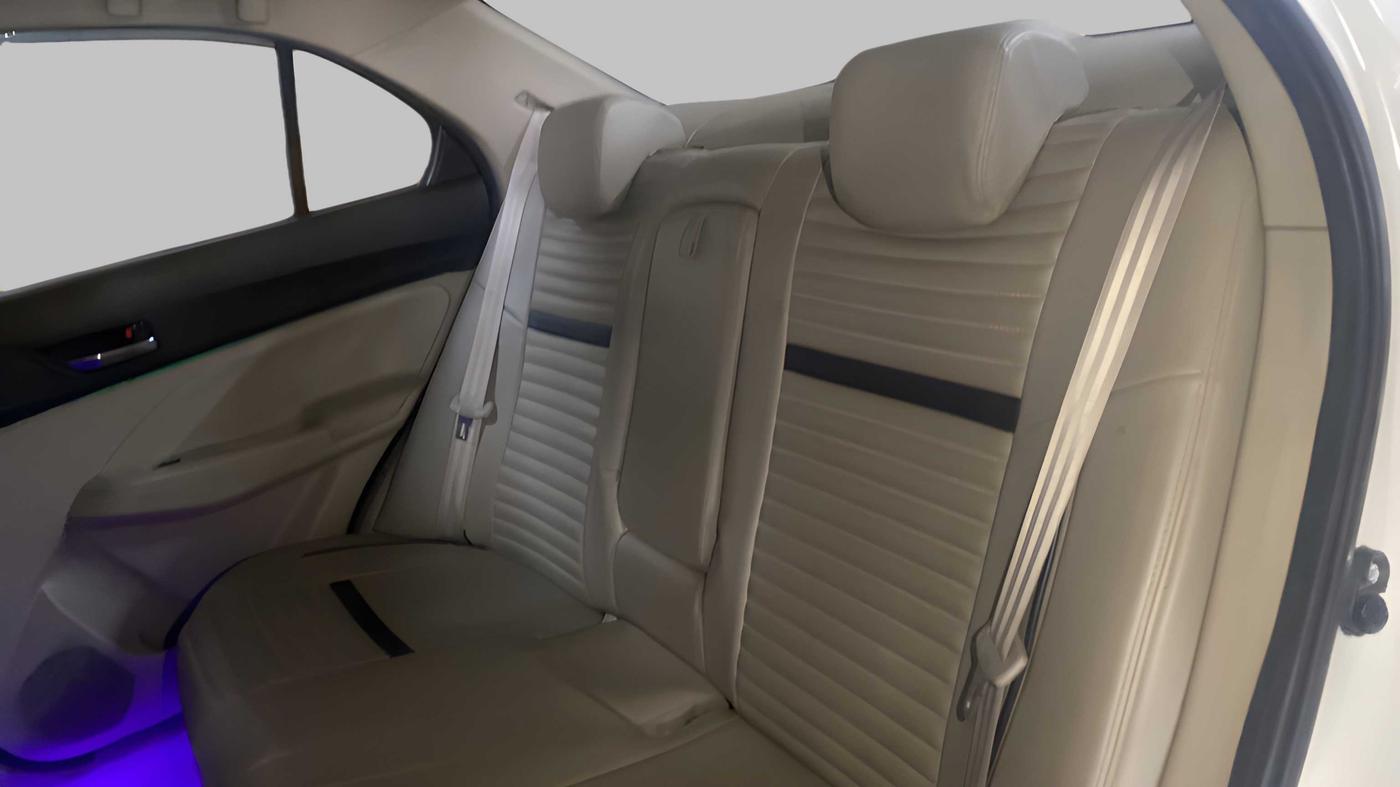2019 Maruti Dzire VXI, Petrol, Manual, 33,302 km, Right Side Rear Door Cabin