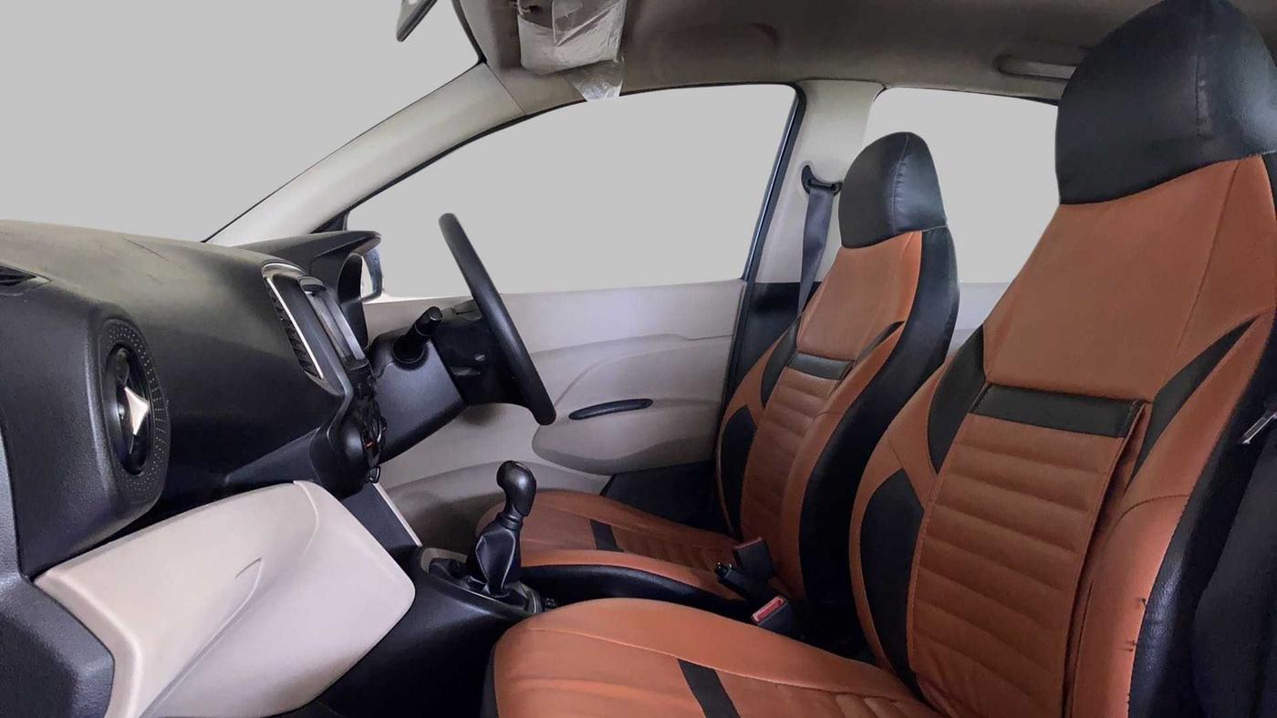 2020 Hyundai NEW SANTRO MAGNA 1.1 CORPORATE EDITION, Petrol, Manual, 63,783 km, Right Side Front Door Cabin