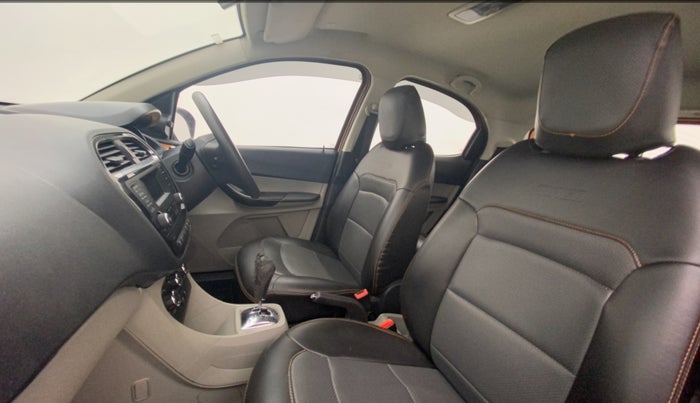 2018 Tata Tiago XZA PETROL, Petrol, Automatic, 43,688 km, Right Side Front Door Cabin