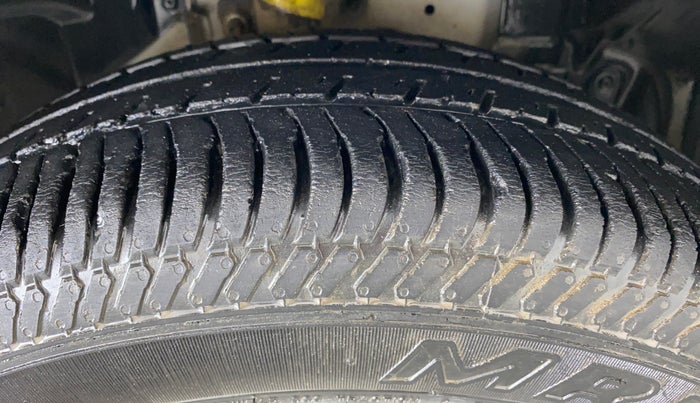 2019 Ford Ecosport TITANIUM 1.5L PETROL, Petrol, Manual, 45,739 km, Right Front Tyre Tread