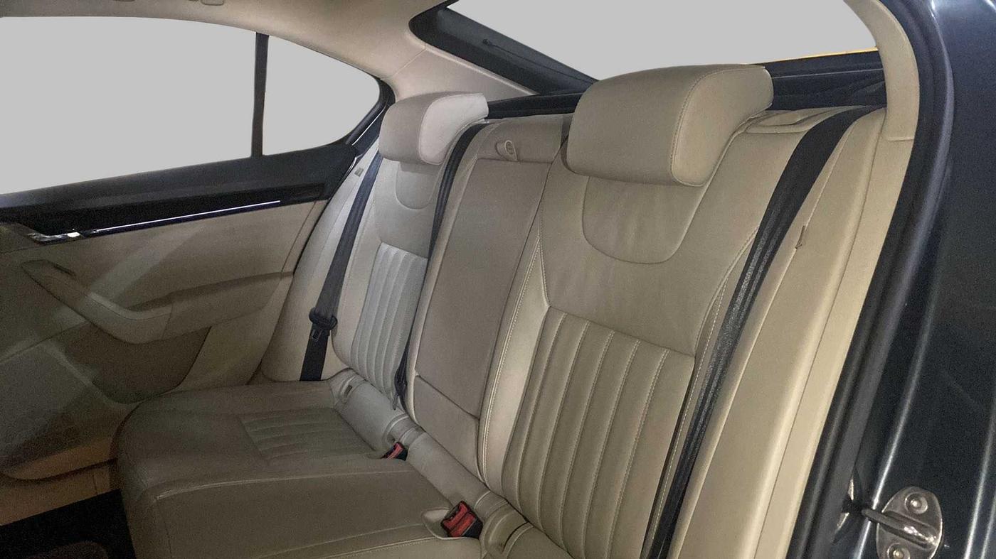 2019 Skoda Octavia L&K 1.8 TSI AT, Petrol, Automatic, 67,896 km, Right Side Rear Door Cabin