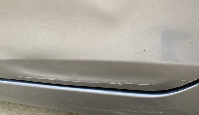 2016 Maruti Swift VDI ABS, Diesel, Manual, 92,733 km, Rear left door - Slight discoloration